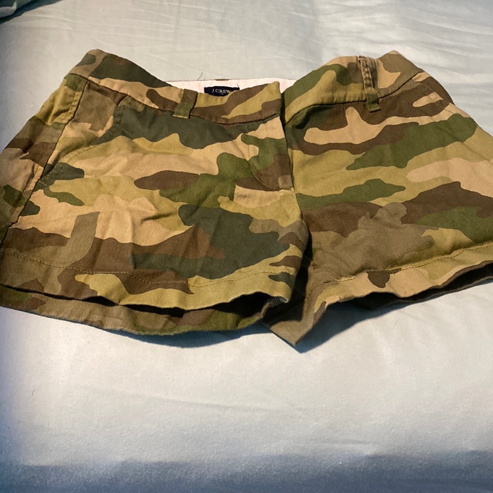 Fun Women’s J Crew Camo Shorts Sz 0